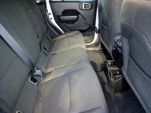 Used 2020 Jeep Gladiator Sport w/ Quick Order Package 24S image 18