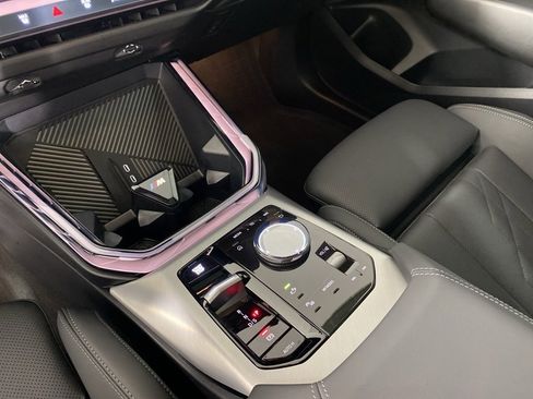 Used 2025 BMW X3 xDrive30i w/ M Sport Package image 21