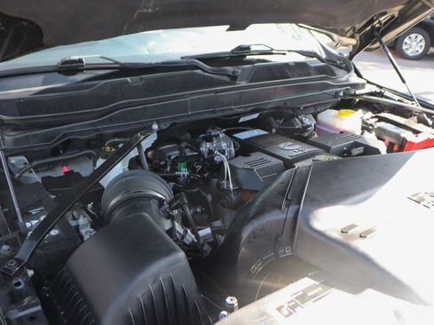Used 2023 RAM 2500 Laramie AWD/4WD image 11
