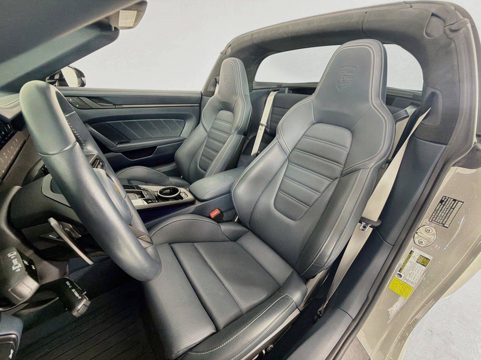 Used 2022 Porsche 911 Targa 4S AWD/4WD image 5