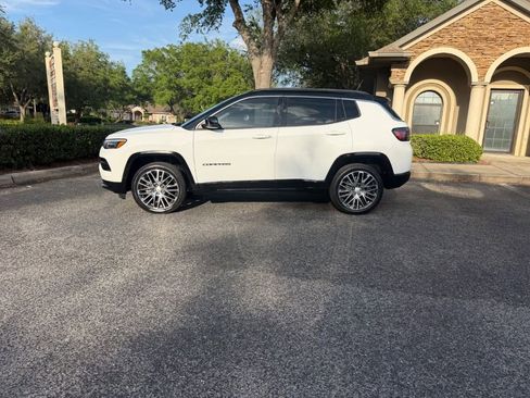 Used 2022 Jeep Compass Limited w/ Elite Group AWD/4WD image 1