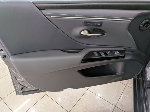 Used 2025 Lexus ES 350 w/ Premium Package FWD image 15