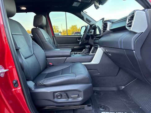 Used 2025 Toyota Sequoia Platinum image 23