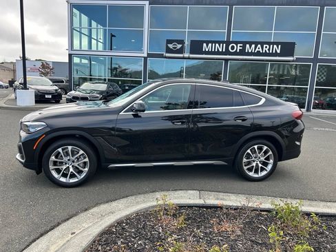 Used 2023 BMW X6 xDrive40i w/ Premium Package AWD/4WD image 2