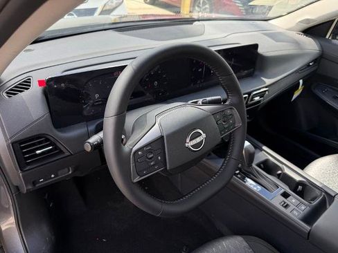 New 2026 Nissan Sentra SV w/ SV Convenience Package FWD image 16