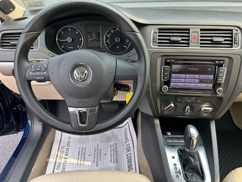 Used 2013 Volkswagen Jetta TDI FWD image 21