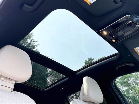 Certified 2026 Mercedes-Benz GLC 300 4MATIC image 11