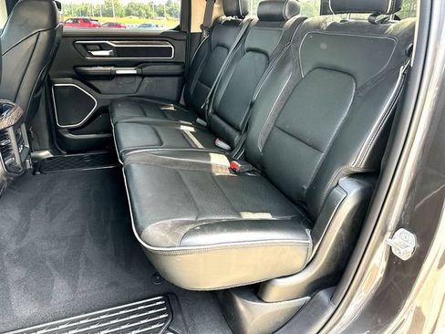 Used 2019 RAM 1500 Laramie AWD/4WD image 17