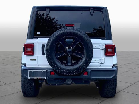 Used 2023 Jeep Wrangler Unlimited Sahara w/ LED Lighting Group AWD/4WD image 5