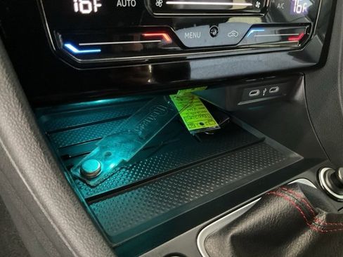 Used 2025 Volkswagen Jetta GLI Autobahn image 14