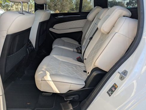 Used 2017 Mercedes-Benz GLS 450 4MATIC image 16