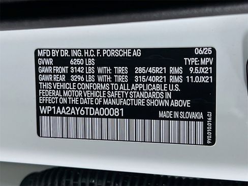 New 2026 Porsche Cayenne Base image 34