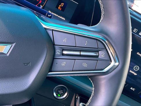 Used 2024 Chevrolet Traverse LT image 24