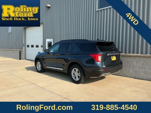 Used 2024 Ford Explorer XLT w/ Equipment Group 202A AWD/4WD image 3