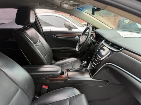 Used 2019 Cadillac XTS Luxury image 7