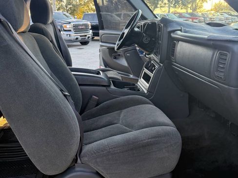 Used 2004 Chevrolet Silverado 1500 LS w/ Light Duty Power Package image 17