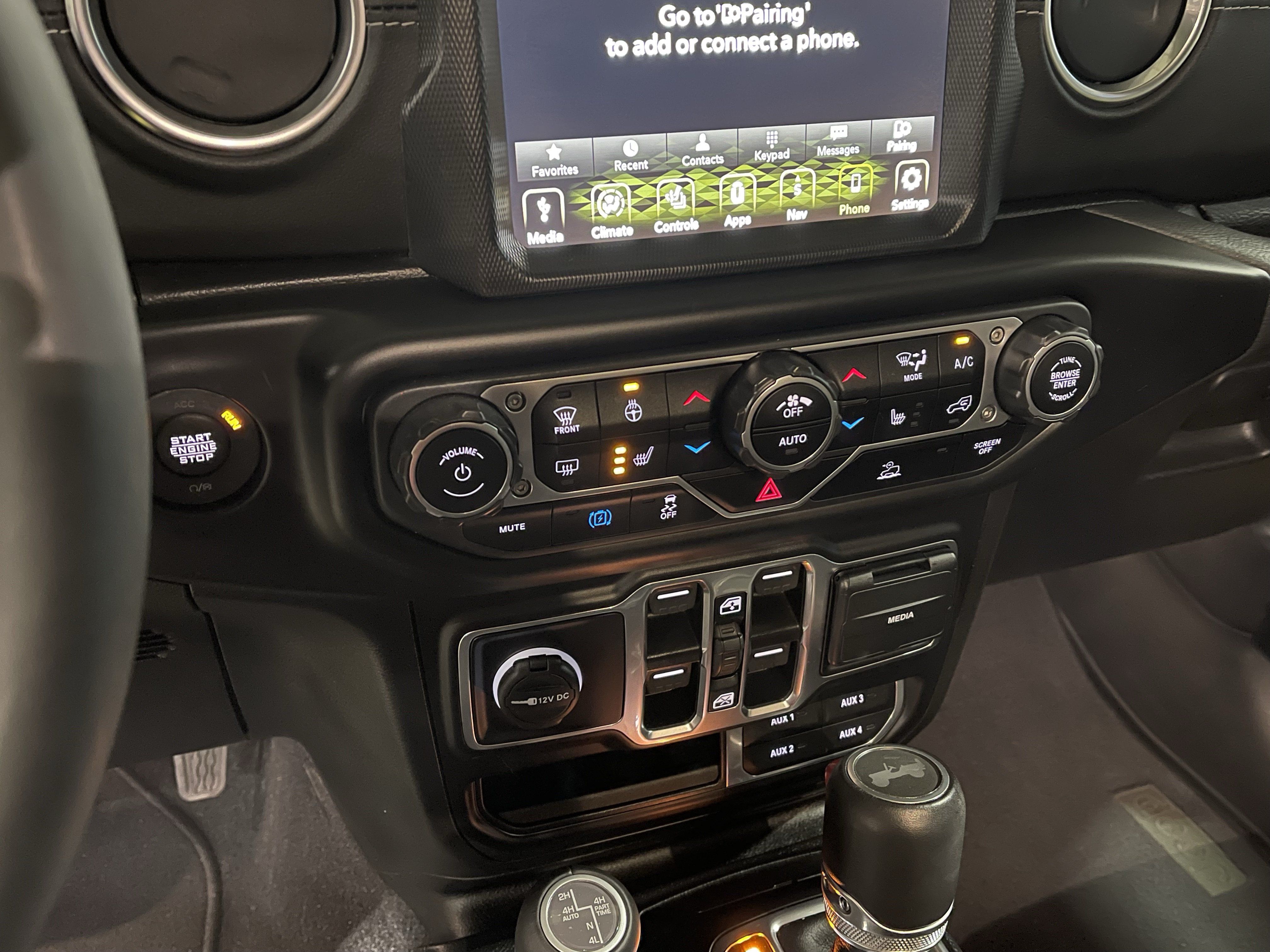 Certified 2023 Jeep Wrangler Unlimited Sahara w/ Cold Weather Group AWD/4WD image 25