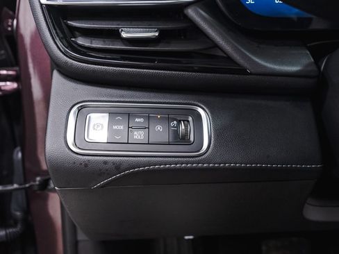 Used 2026 Buick Enclave Avenir w/ LPO, Floor Liner Package AWD/4WD image 19