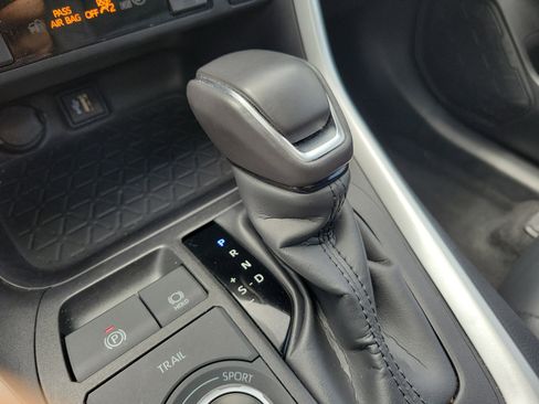 Certified 2024 Toyota RAV4 XSE AWD/4WD image 31