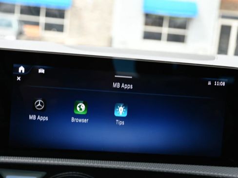 Used 2025 Mercedes-Benz CLA 250 4MATIC image 16