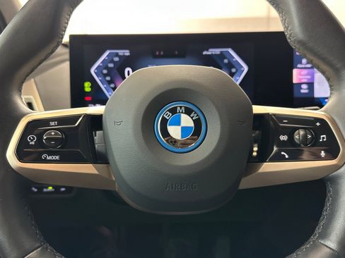 Used 2023 BMW iX xDrive50 w/ Premium Package AWD/4WD image 15