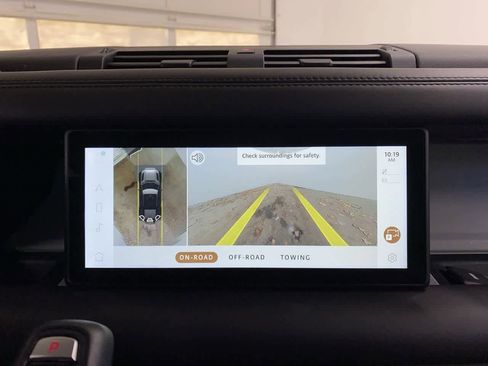 Used 2020 Land Rover Defender 110 HSE image 26