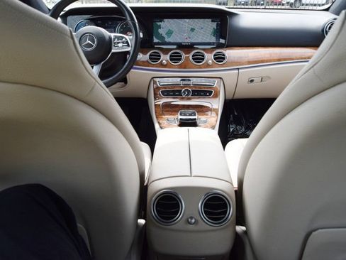 Used 2019 Mercedes-Benz E 450 4MATIC Sedan w/ Premium Package image 30