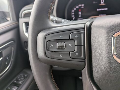 Used 2023 GMC Yukon AT4 w/ Technology Package image 28