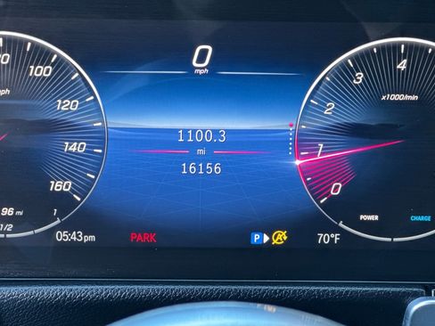 Certified 2024 Mercedes-Benz GLB 250 4MATIC image 18