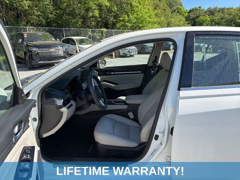 Used 2024 Nissan Altima 2.5 SL image 4