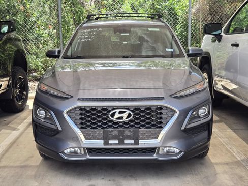 Used 2021 Hyundai Kona Limited FWD image 2
