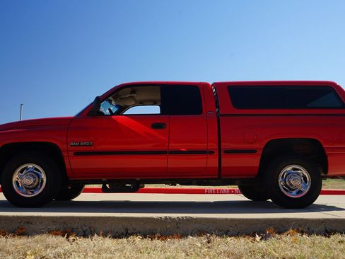 Used 1999 Dodge Ram 2500 Truck 2WD Quad Cab image 7