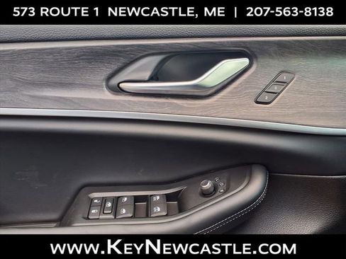 New 2025 Jeep Grand Cherokee Limited w/ Black Appearance Package AWD/4WD image 8