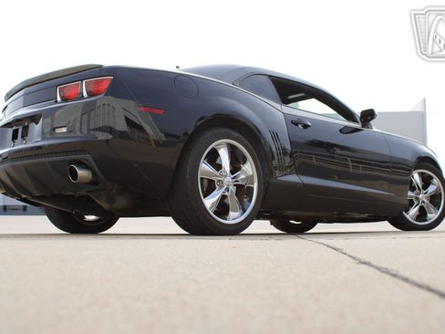 Used 2012 Chevrolet Camaro SS w/ Orange Stripe Package image 17