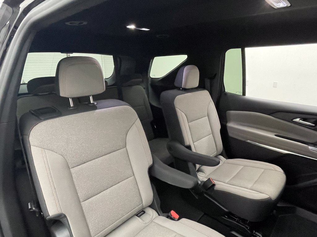 Used 2026 Chevrolet Traverse LT w/ Driver Confidence Package FWD image 40