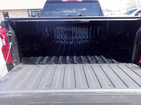 Used 2022 Chevrolet Silverado 1500 W/T w/ WT Value Package image 8