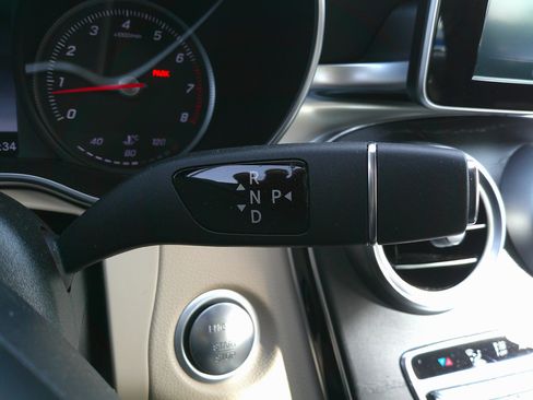 Used 2016 Mercedes-Benz C 300 4MATIC Sedan image 28