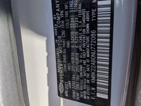 Used 2022 Hyundai Kona SE FWD image 16