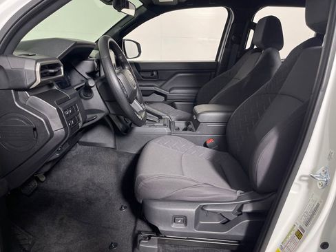 Certified 2025 Toyota Tacoma SR image 12