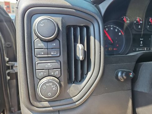 Used 2021 Chevrolet Silverado 1500 Custom AWD/4WD image 13