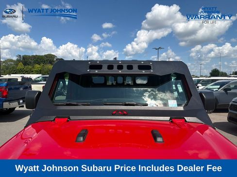 Used 2021 Jeep Gladiator Sport AWD/4WD image 16