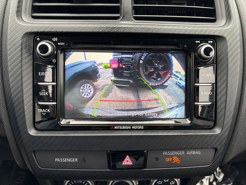 Used 2018 Mitsubishi Outlander Sport ES AWD/4WD image 24