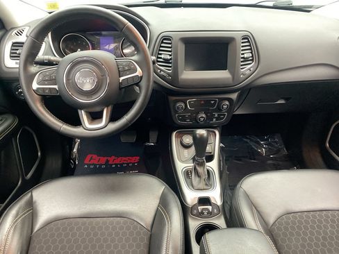 Used 2019 Jeep Compass Latitude AWD/4WD image 15
