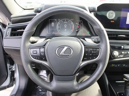 Certified 2023 Lexus ES 350 w/ Premium Package image 18