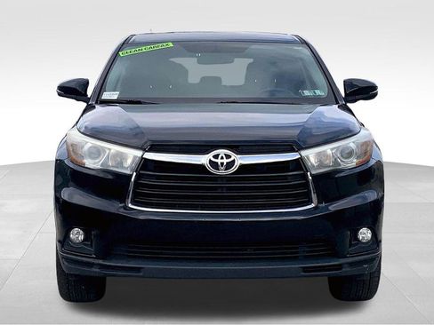 Used 2015 Toyota Highlander LE image 3