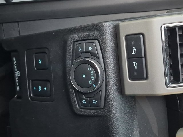 Used 2021 Ford F250 Lariat AWD/4WD image 16