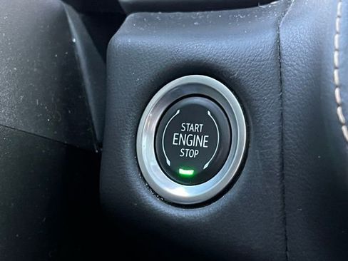 Used 2024 GMC Yukon AT4 image 22