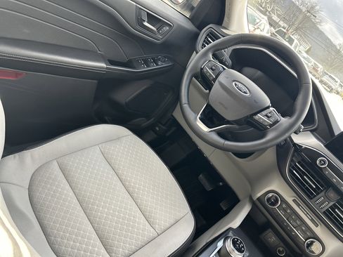 Used 2023 Ford Escape Active image 21