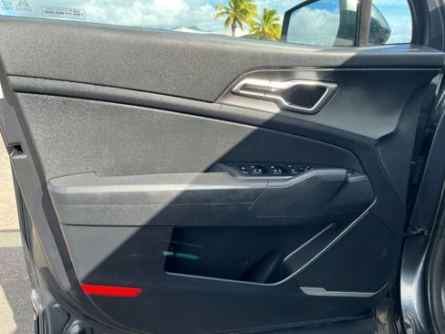 Used 2023 Kia Sportage LX image 20