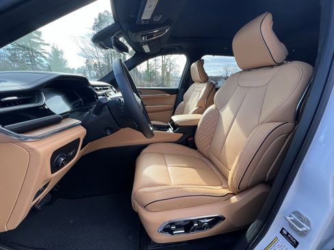 New 2025 Jeep Grand Cherokee L Summit image 21